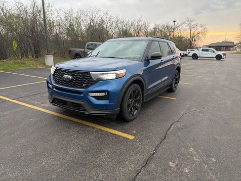 Used 2022 Ford Explorer ST w/ Equipment Group 401A image 3