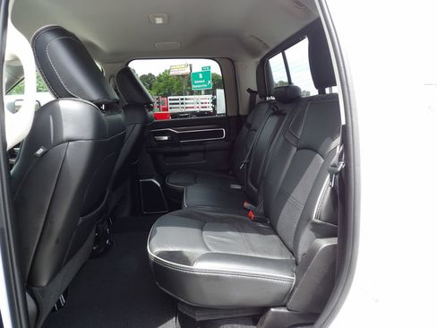 Used 2024 RAM 2500 Laramie w/ Safety Group AWD/4WD image 34