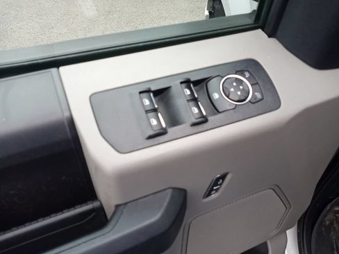 Used 2019 Ford F150 XL w/ Equipment Group 101A Mid AWD/4WD image 11