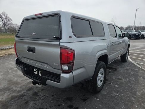 Used 2022 Toyota Tacoma SR image 8