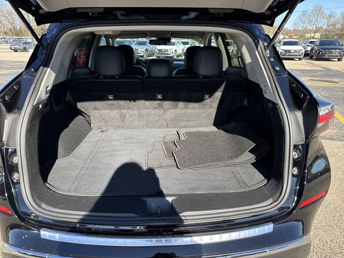 Used 2024 Nissan Murano SV image 8