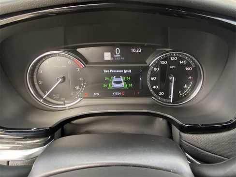 Certified 2022 Cadillac XT5 Premium Luxury w/ LPO, Floor Liner Package image 26