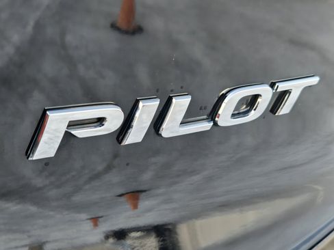 Used 2021 Honda Pilot Special Edition image 14