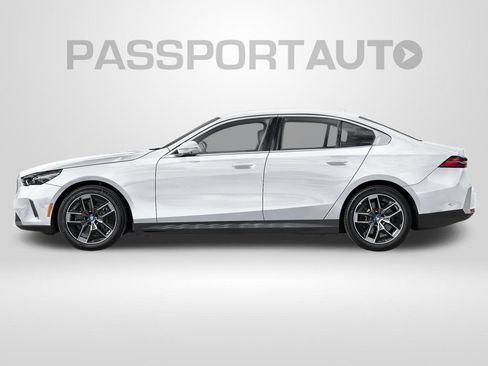 Certified 2024 BMW i5 eDrive40i w/ Premium Package RWD image 3