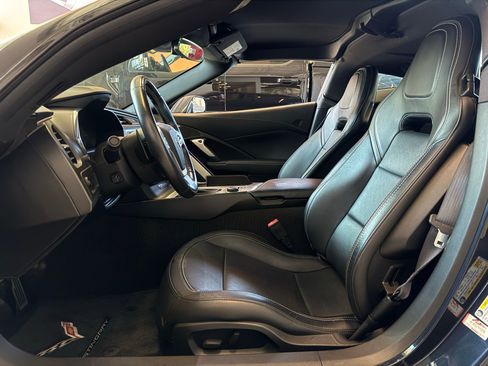 Used 2014 Chevrolet Corvette Stingray Coupe image 21