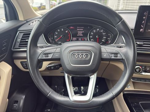 Used 2023 Audi Q5 2.0T Premium w/ Convenience Package AWD/4WD image 16