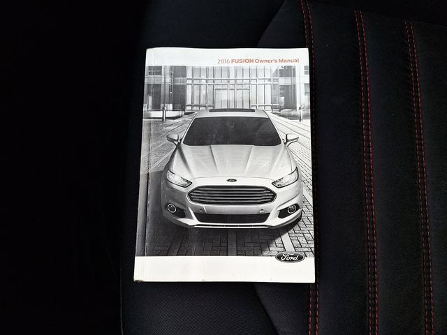 Used 2016 Ford Fusion SE AWD/4WD image 25