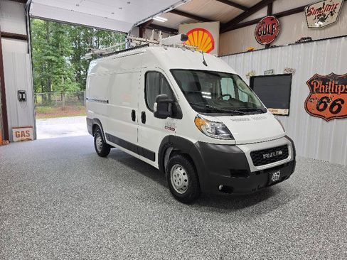 Used 2022 RAM ProMaster 1500 w/ Convenience Group FWD image 4