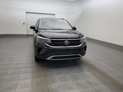 Used 2024 Volkswagen Taos SE FWD image 14