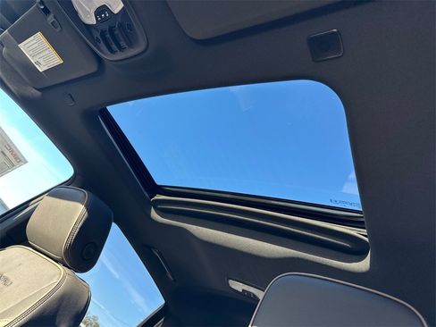 Used 2026 GMC Canyon Denali image 31