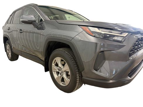 Used 2023 Toyota RAV4 XLE AWD/4WD image 10