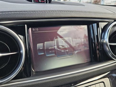 Used 2017 Mercedes-Benz SL 550 image 28