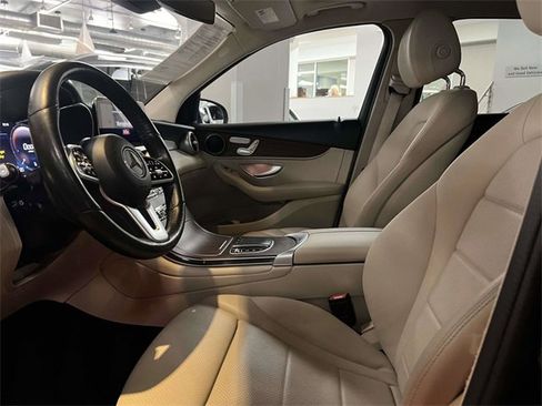 Certified 2022 Mercedes-Benz GLC 300 4MATIC image 19