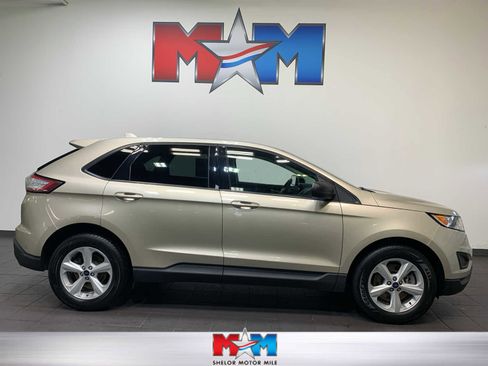 Used 2018 Ford Edge SE image 1