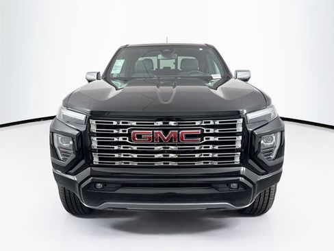 Used 2023 GMC Canyon Denali image 9