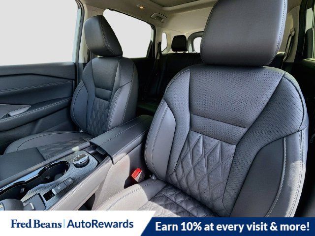 New 2026 Nissan Rogue Platinum w/ Platinum Premium Package AWD/4WD image 18