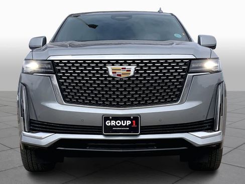 Used 2024 Cadillac Escalade Premium Luxury w/ Performance Package image 3