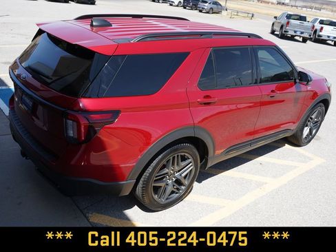 Used 2025 Ford Explorer ST-Line w/ Premium Package RWD image 13