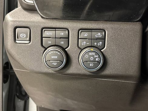 Certified 2024 Chevrolet Silverado 2500 High Country image 33