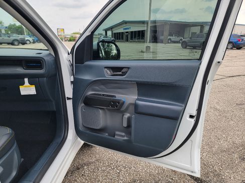 Used 2025 Ford Maverick Lobo AWD/4WD image 33