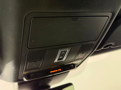 Used 2020 Jaguar E-PACE Checkered Flag image 30