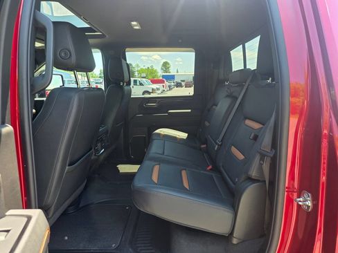 Used 2025 GMC Sierra 2500 AT4 w/ AT4 Premium Plus Package AWD/4WD image 31