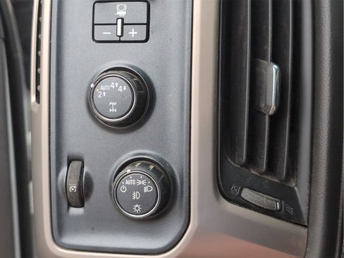 Used 2018 GMC Sierra 1500 Denali w/ Denali Ultimate Package image 21