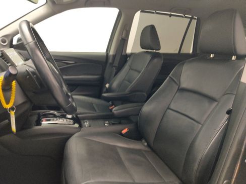 Used 2020 Honda Pilot Touring image 17