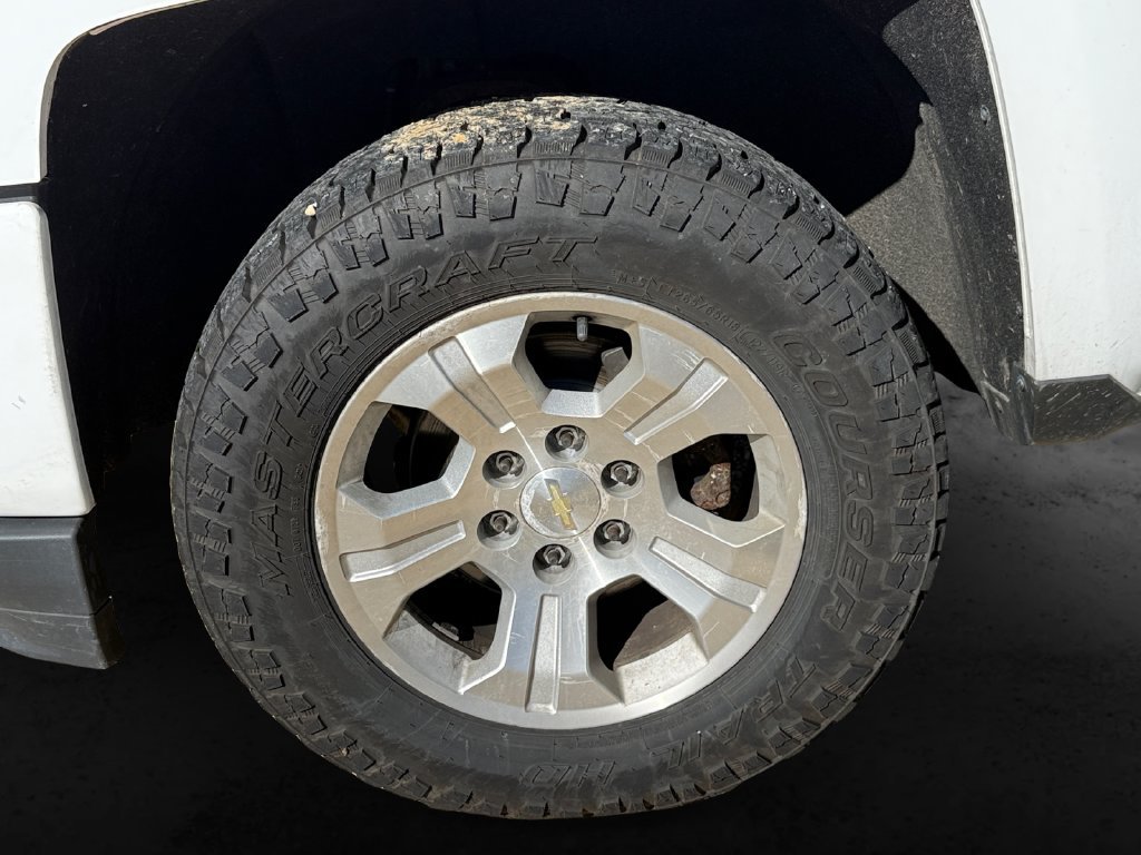 Used 2017 Chevrolet Silverado 1500 LT w/ All Star Edition AWD/4WD image 11