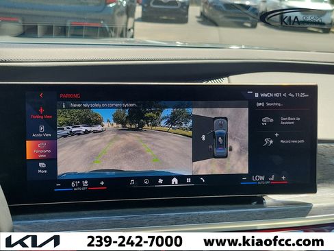 Used 2025 BMW 760i xDrive AWD/4WD image 26