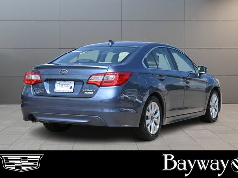 Used 2017 Subaru Legacy 2.5i Premium AWD/4WD image 6