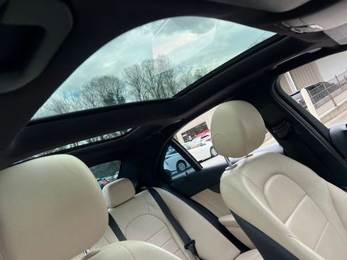 Used 2018 Mercedes-Benz C 300 Sedan w/ Premium Package image 33