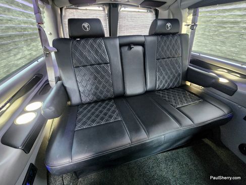 Used 2021 Chevrolet Express 2500 LS w/ Enhanced Convenience Package RWD image 4