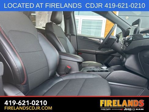 Used 2023 Ford Escape ST-Line Select AWD/4WD image 16