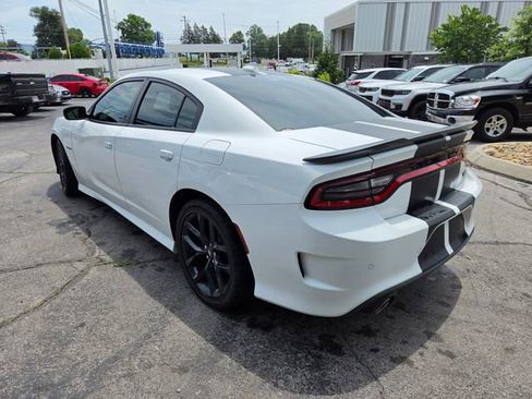 Used 2022 Dodge Charger R/T w/ Driver Convenience Group RWD image 10