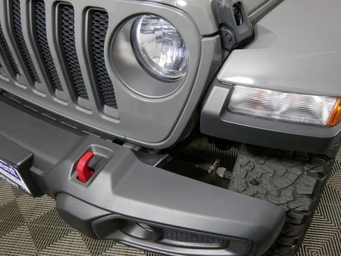 Used 2022 Jeep Wrangler Unlimited Rubicon w/ Dual Top Group AWD/4WD image 12