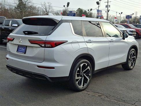 Used 2022 Mitsubishi Outlander ES image 6