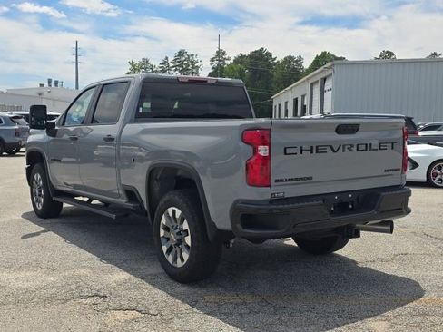 Used 2025 Chevrolet Silverado 2500 Custom w/ Custom Value Package AWD/4WD image 3
