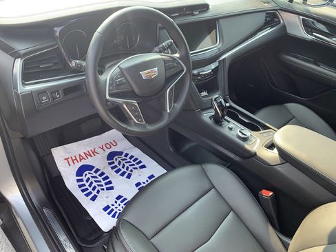 Used 2024 Cadillac XT5 Premium Luxury image 12