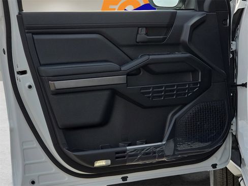 New 2026 Toyota 4Runner SR5 image 17