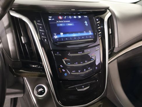 Used 2020 Cadillac Escalade Platinum AWD/4WD image 5