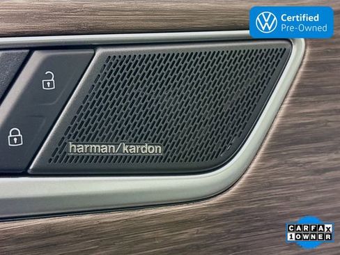 Certified 2025 Volkswagen Atlas SEL Premium R-Line image 18