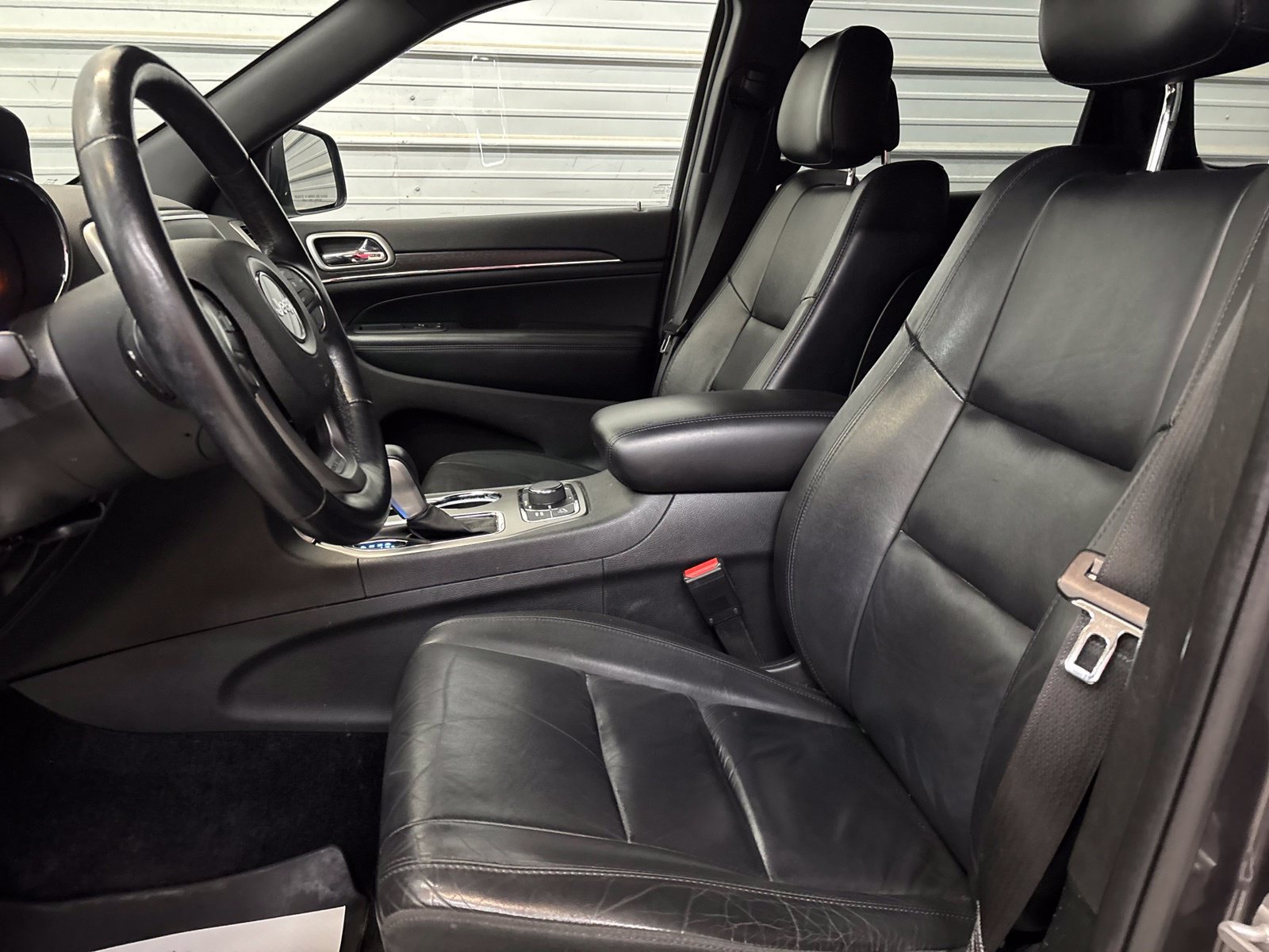 Used 2018 Jeep Grand Cherokee Limited AWD/4WD image 8