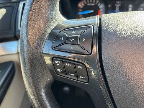 Used 2018 Ford Explorer FWD image 8