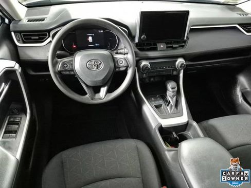 Used 2024 Toyota RAV4 XLE FWD image 10
