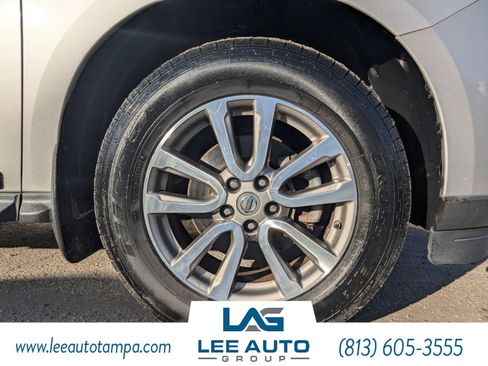 Used 2014 Nissan Pathfinder SL w/ SL Tech Package image 10