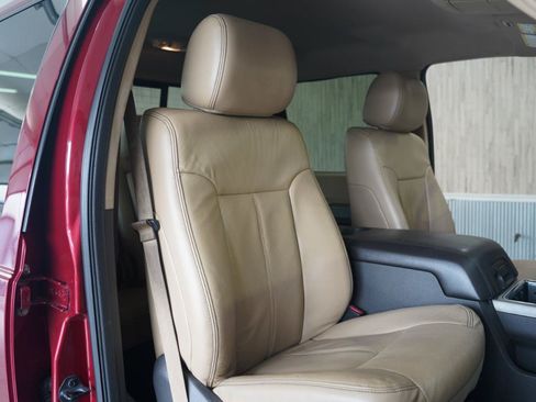 Used 2013 Ford F250 Lariat w/ Chrome Pkg AWD/4WD image 30