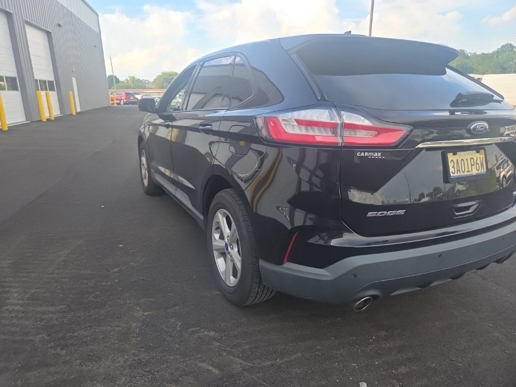 Used 2020 Ford Edge SE FWD image 11