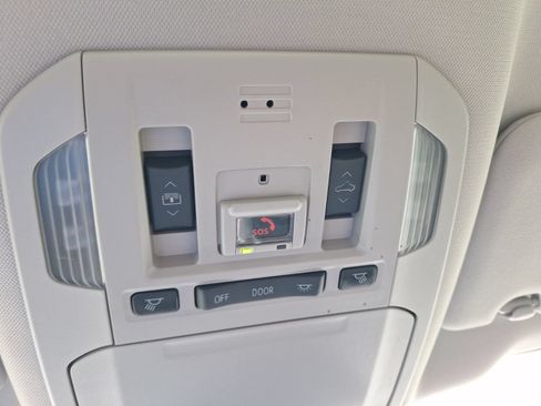 Used 2021 Toyota Highlander Platinum FWD image 29