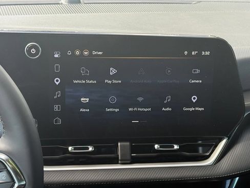 Used 2025 Chevrolet Equinox LT w/ Safety and Technology Package FWD image 18